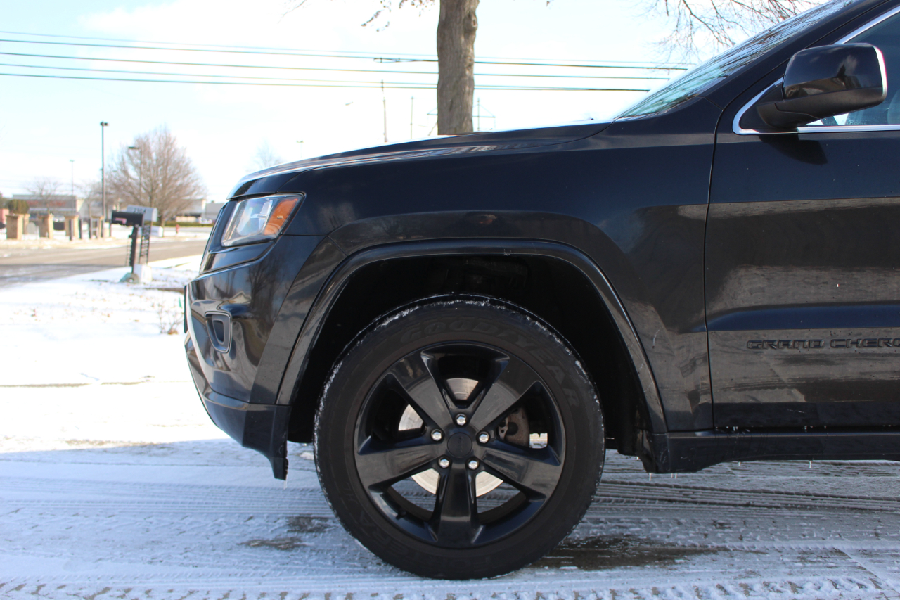 Jeep Grand Cherokee Laredo 4WD 2015