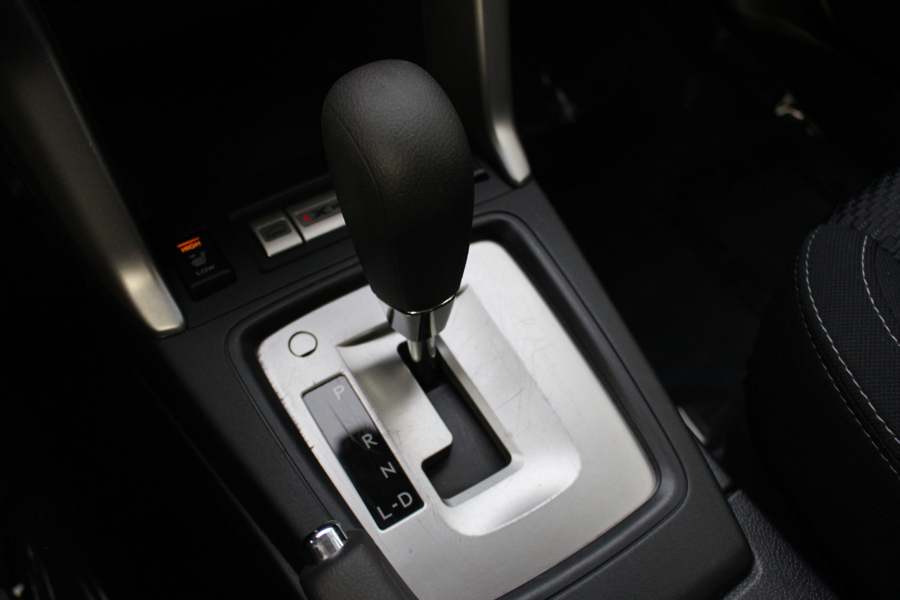 Subaru Forester 2.5i Premium PZEV CVT 2017