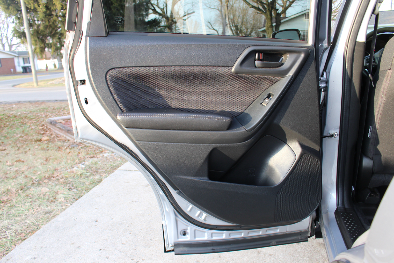 Subaru Forester 2.5i Premium PZEV CVT 2017