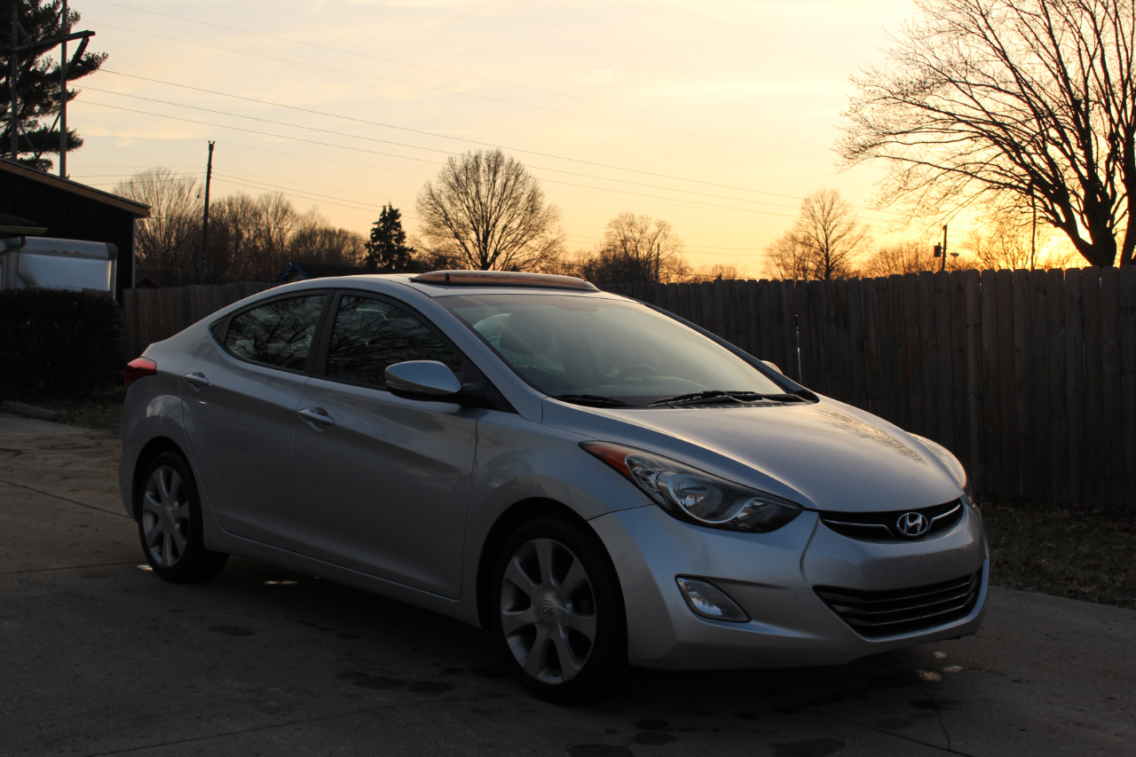 Hyundai Elantra Limited 2013