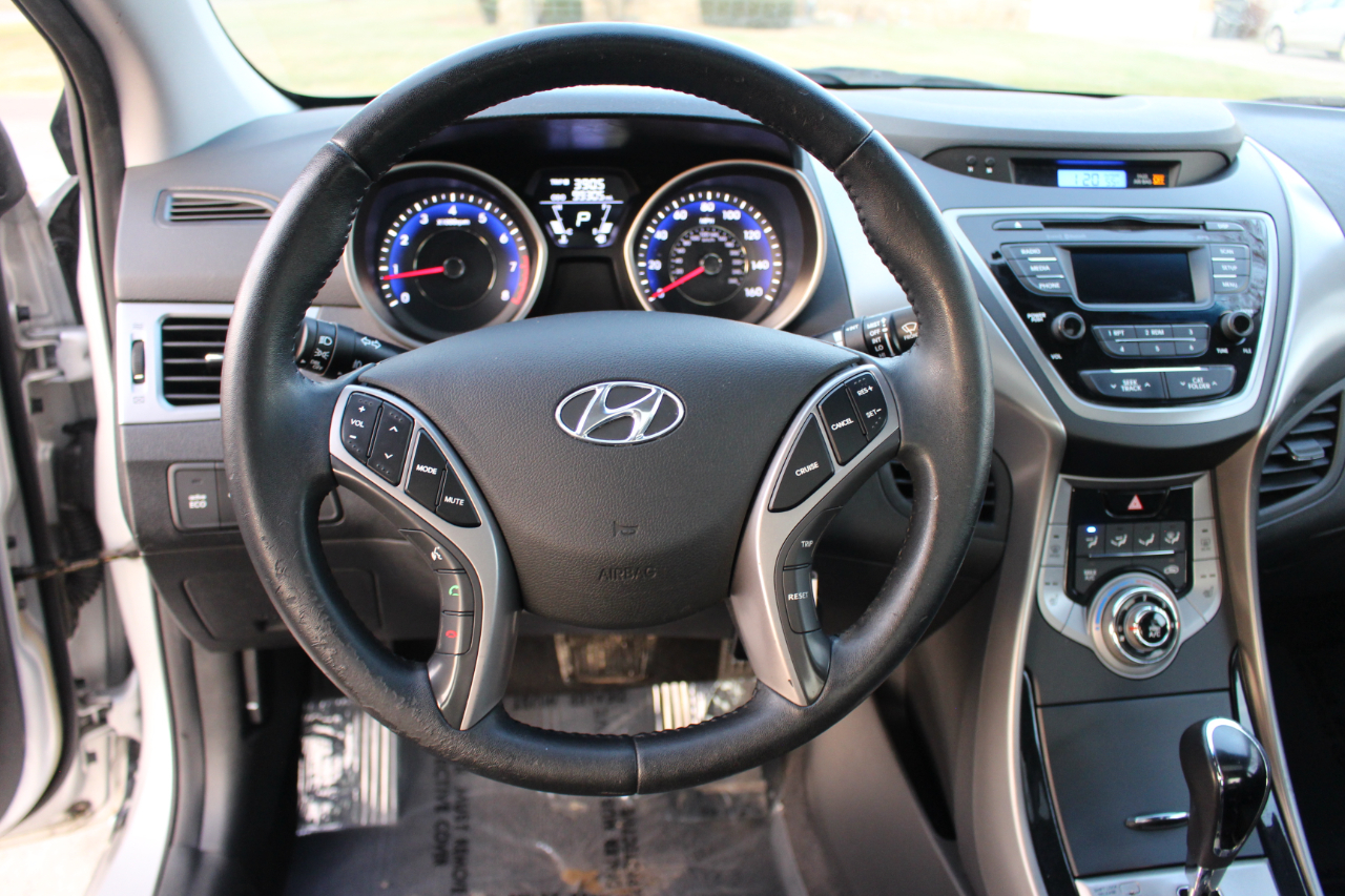 Hyundai Elantra Limited 2013