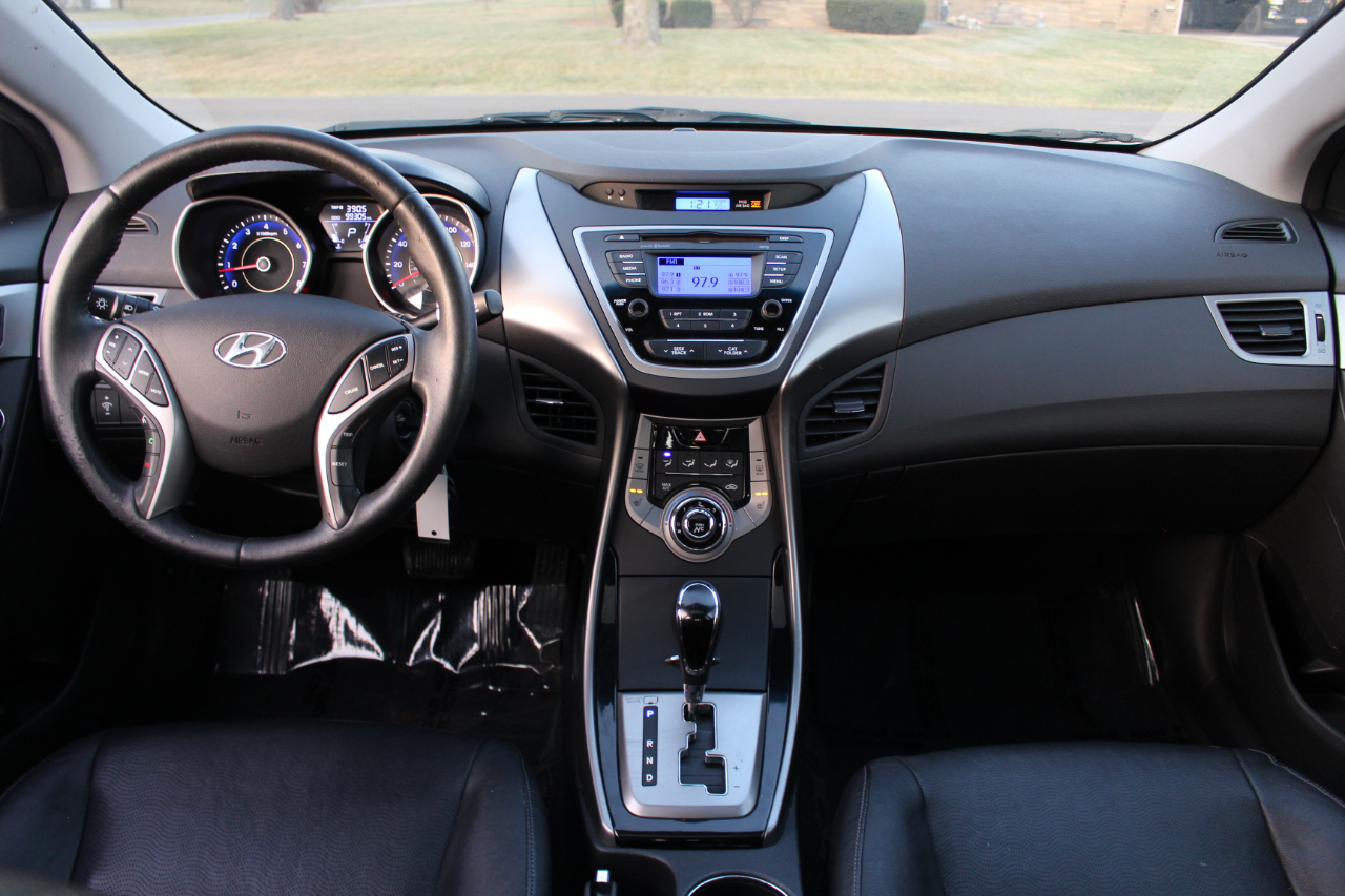 Hyundai Elantra Limited 2013