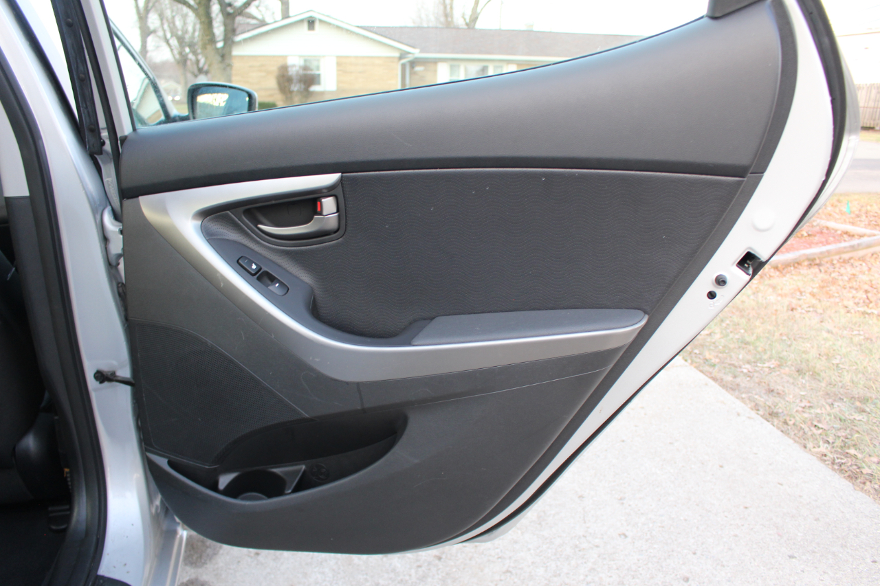 Hyundai Elantra Limited 2013