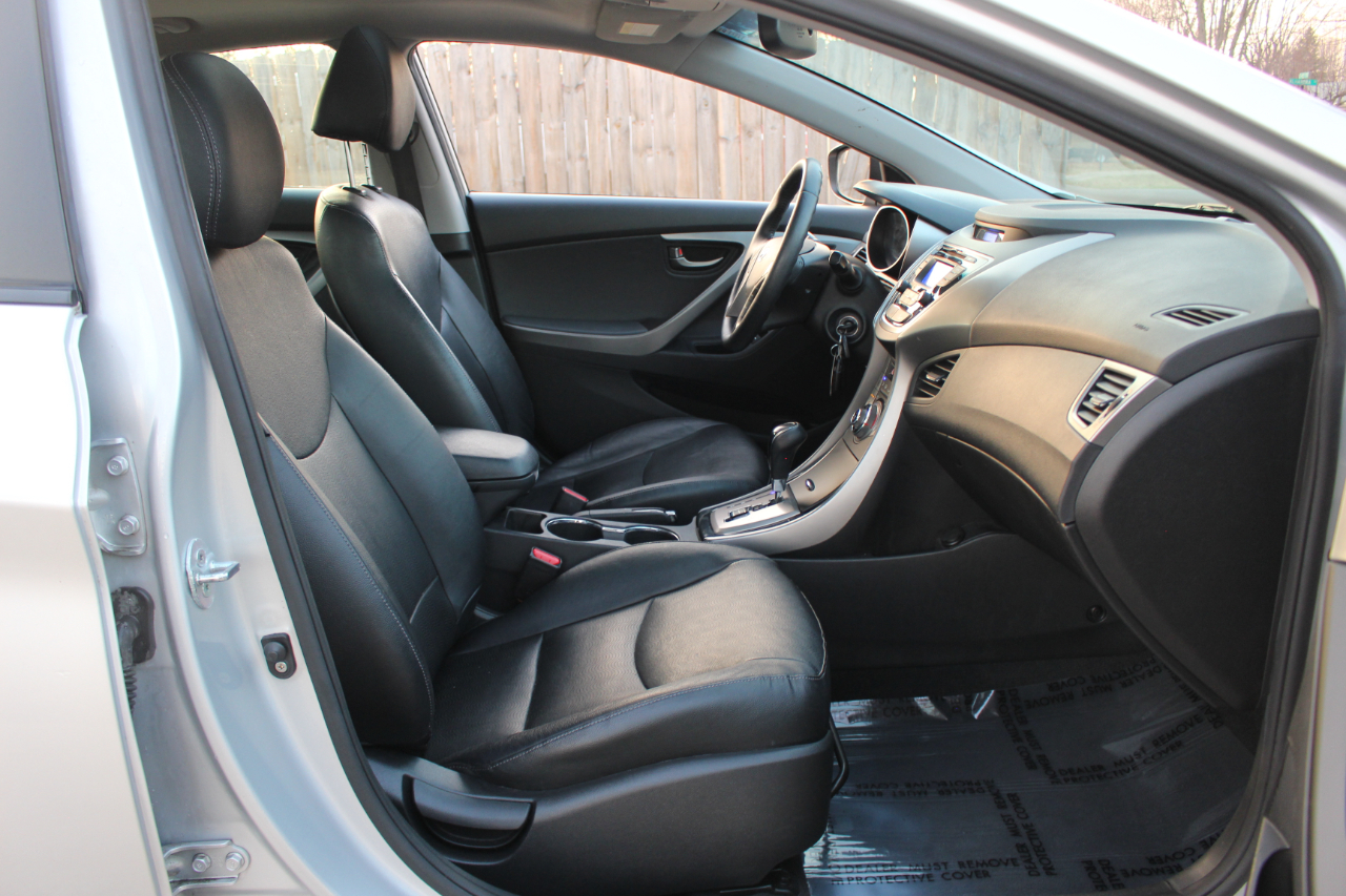 Hyundai Elantra Limited 2013