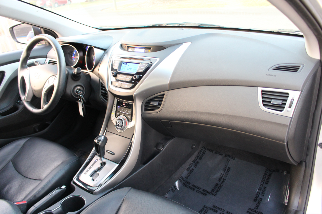 Hyundai Elantra Limited 2013