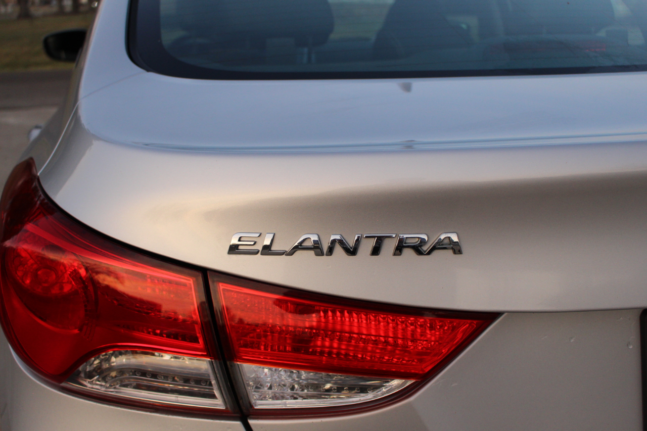 Hyundai Elantra Limited 2013