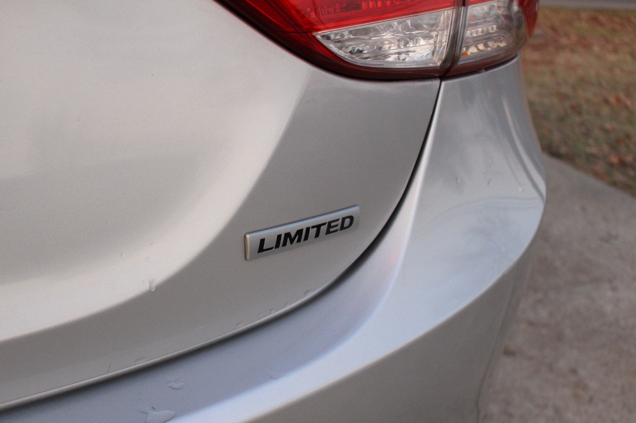 Hyundai Elantra Limited 2013