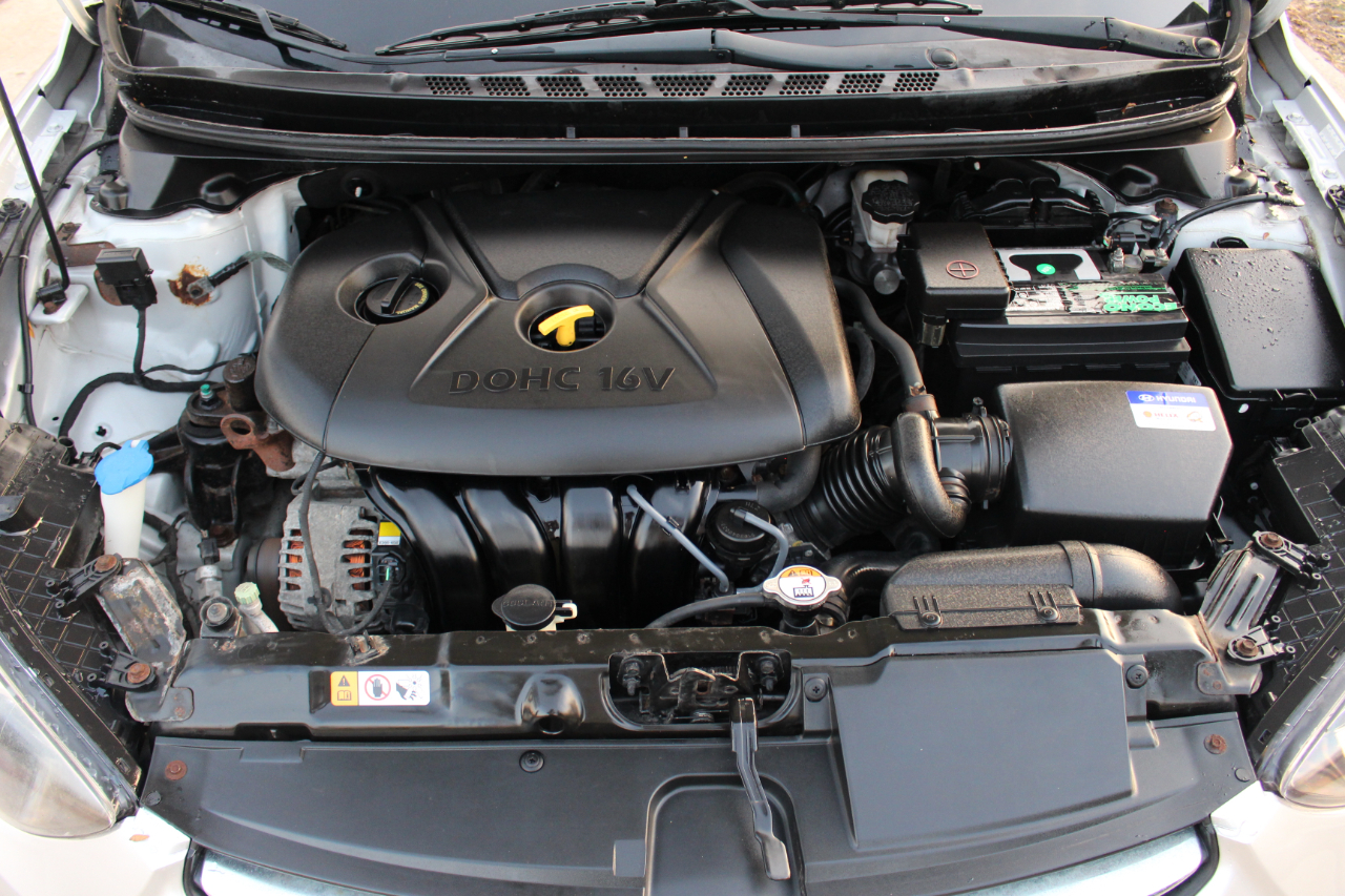 Hyundai Elantra Limited 2013