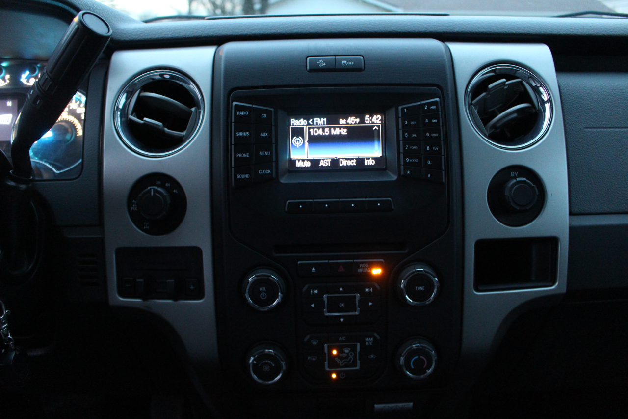 Ford F-150 XLT SuperCrew 5.5-ft. Bed 4WD 2013