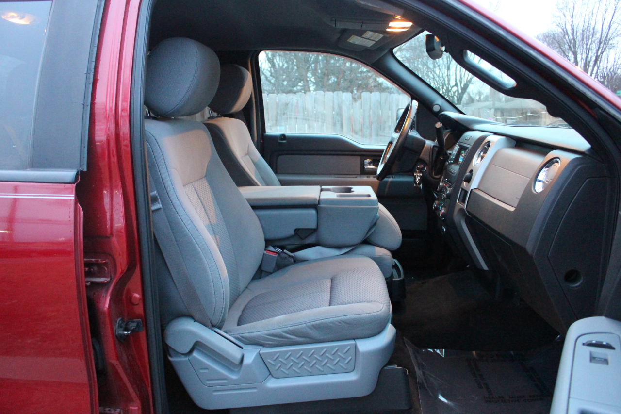 Ford F-150 XLT SuperCrew 5.5-ft. Bed 4WD 2013