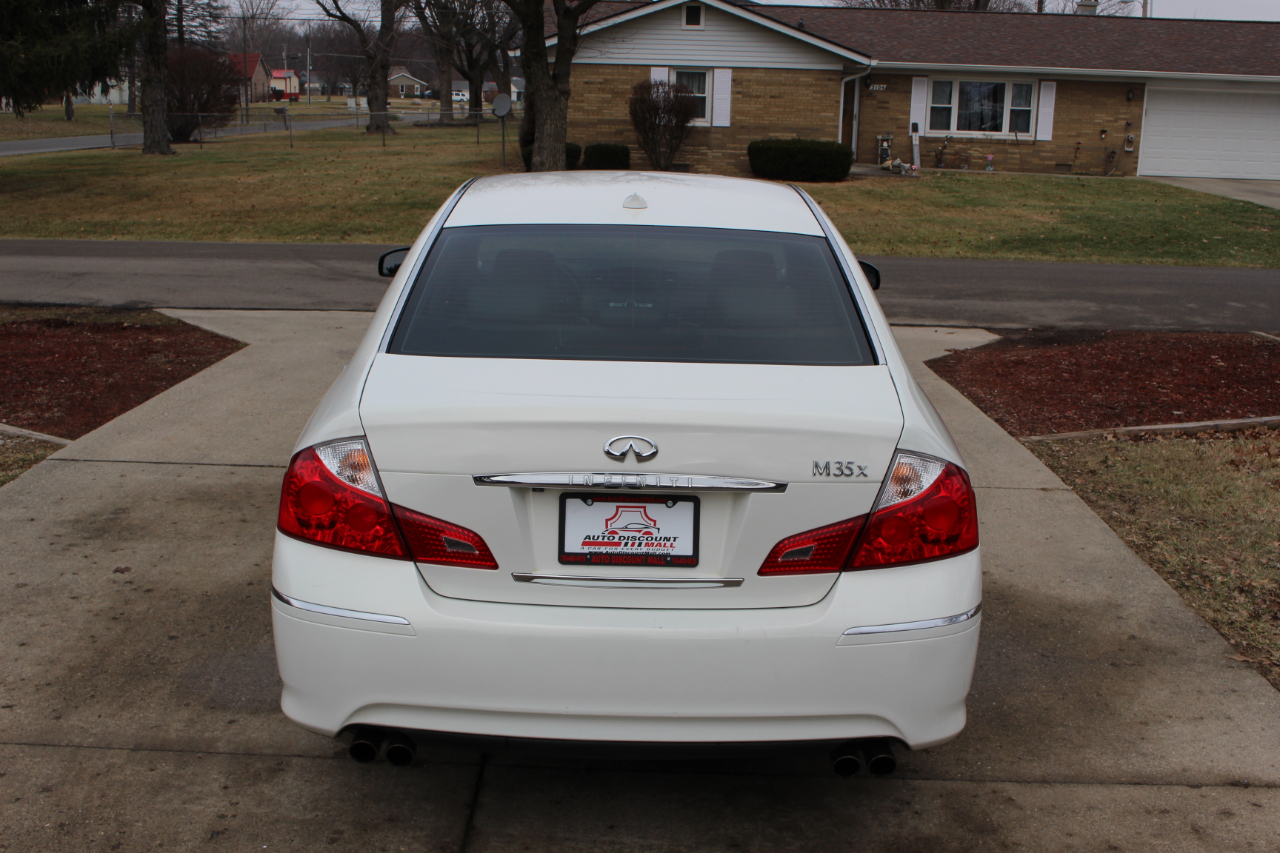 Infiniti M 35 4WD 2008