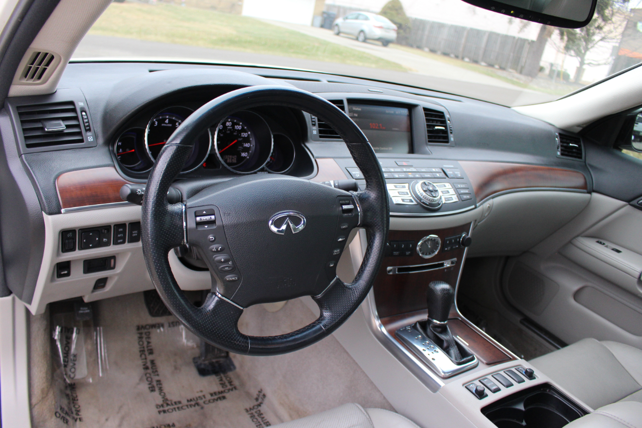 Infiniti M 35 4WD 2008