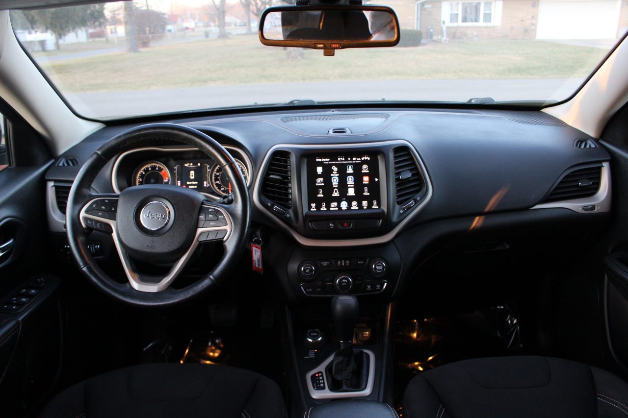 Jeep Cherokee Latitude 4WD 2017