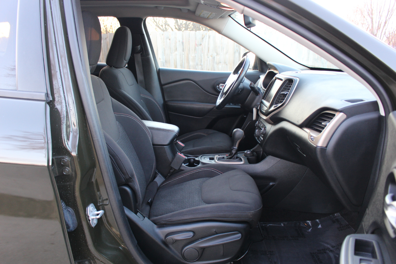 Jeep Cherokee Latitude 4WD 2017