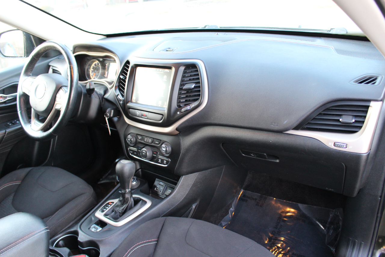 Jeep Cherokee Latitude 4WD 2017