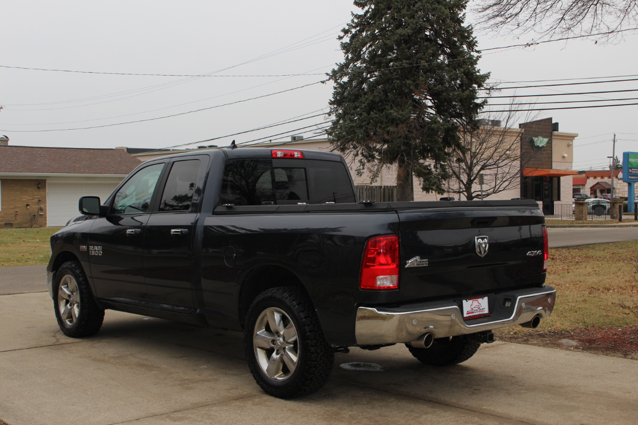 RAM 1500 Big Horn Quad Cab 4WD 2017