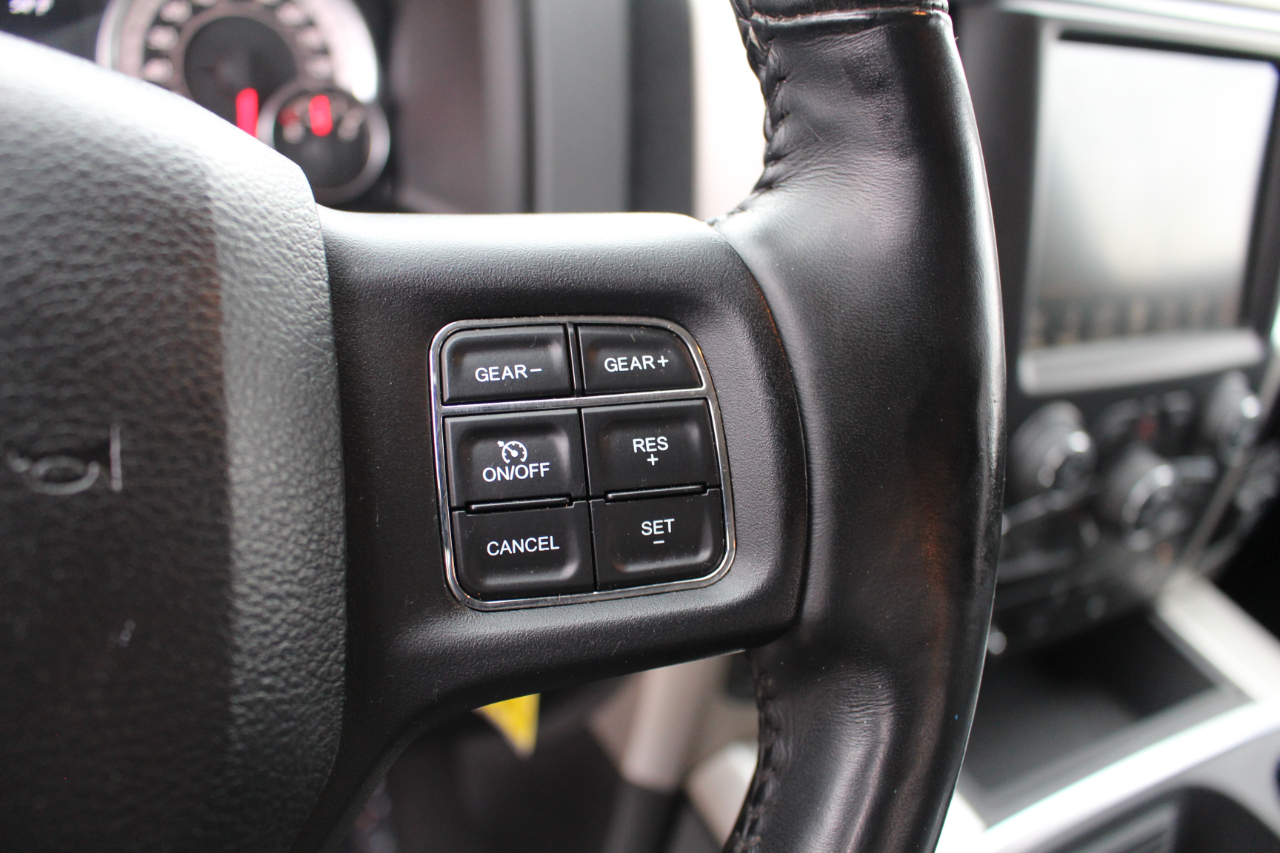 RAM 1500 Big Horn Quad Cab 4WD 2017