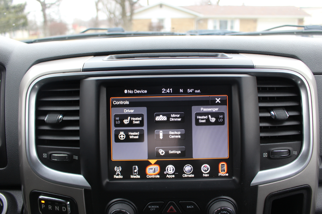 RAM 1500 Big Horn Quad Cab 4WD 2017