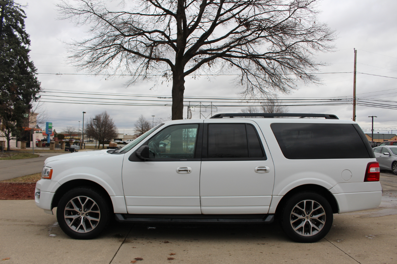 Ford Expedition EL XLT 4WD 2016