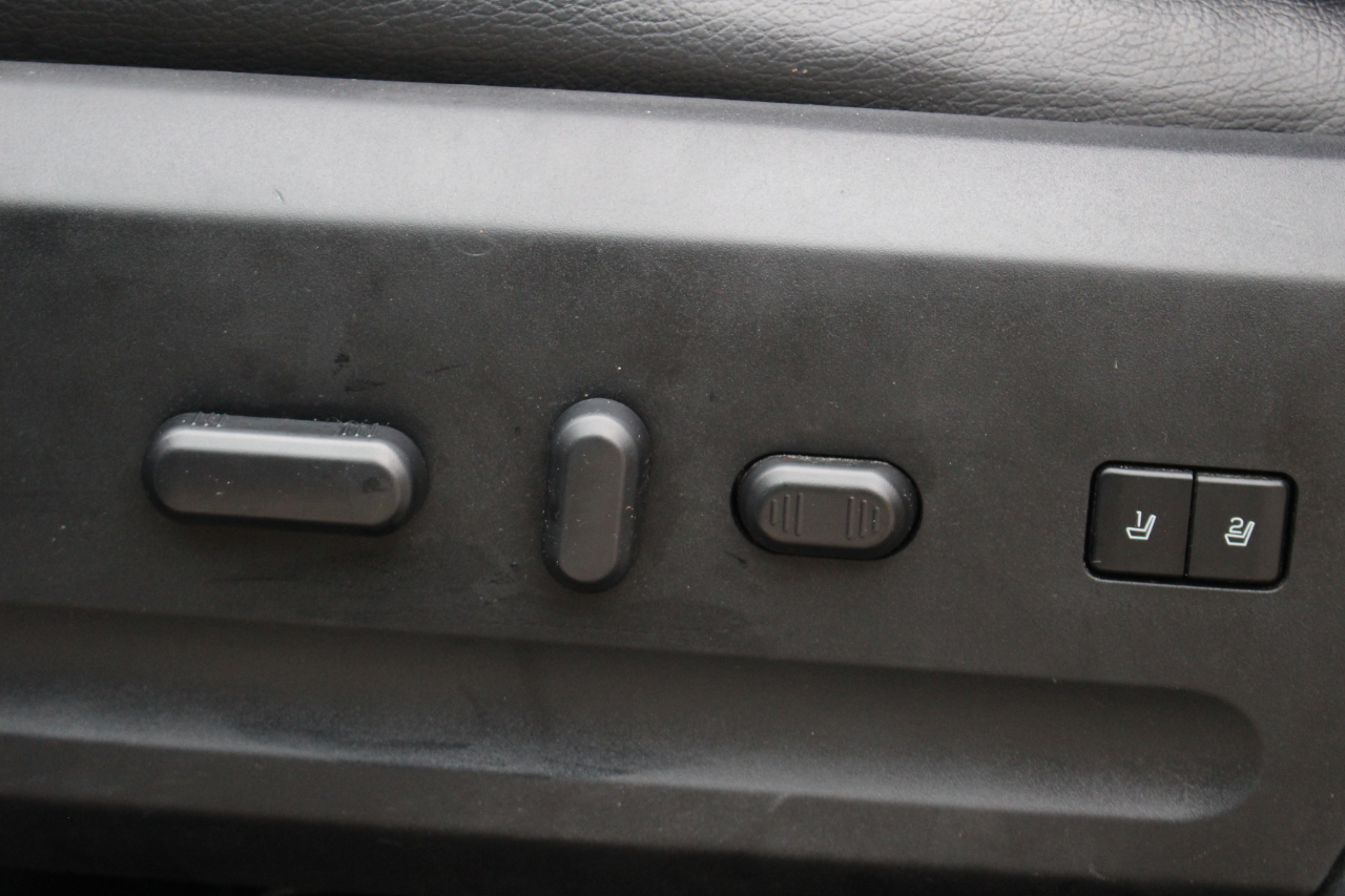 Ford Expedition EL XLT 4WD 2016