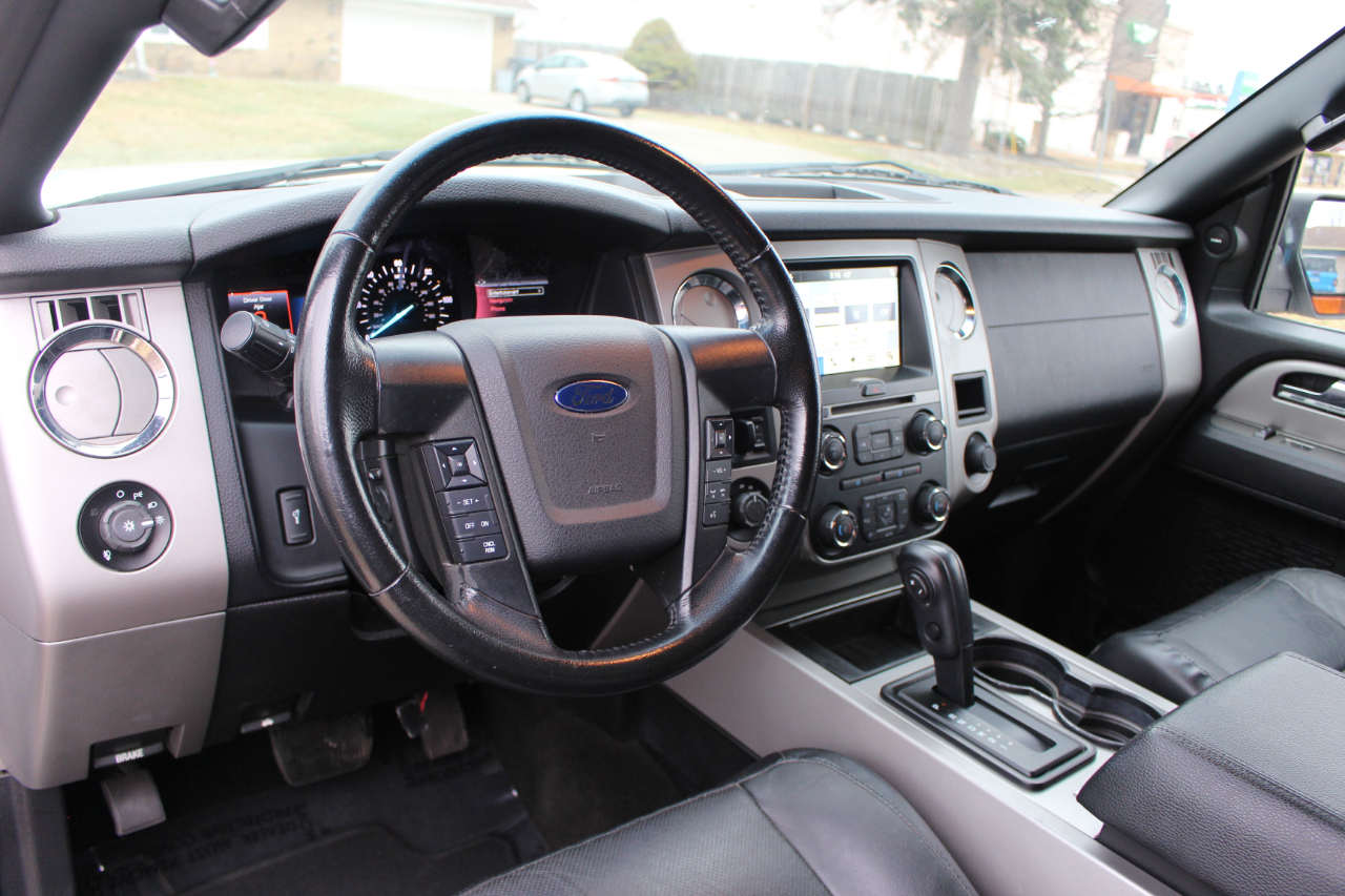Ford Expedition EL XLT 4WD 2016