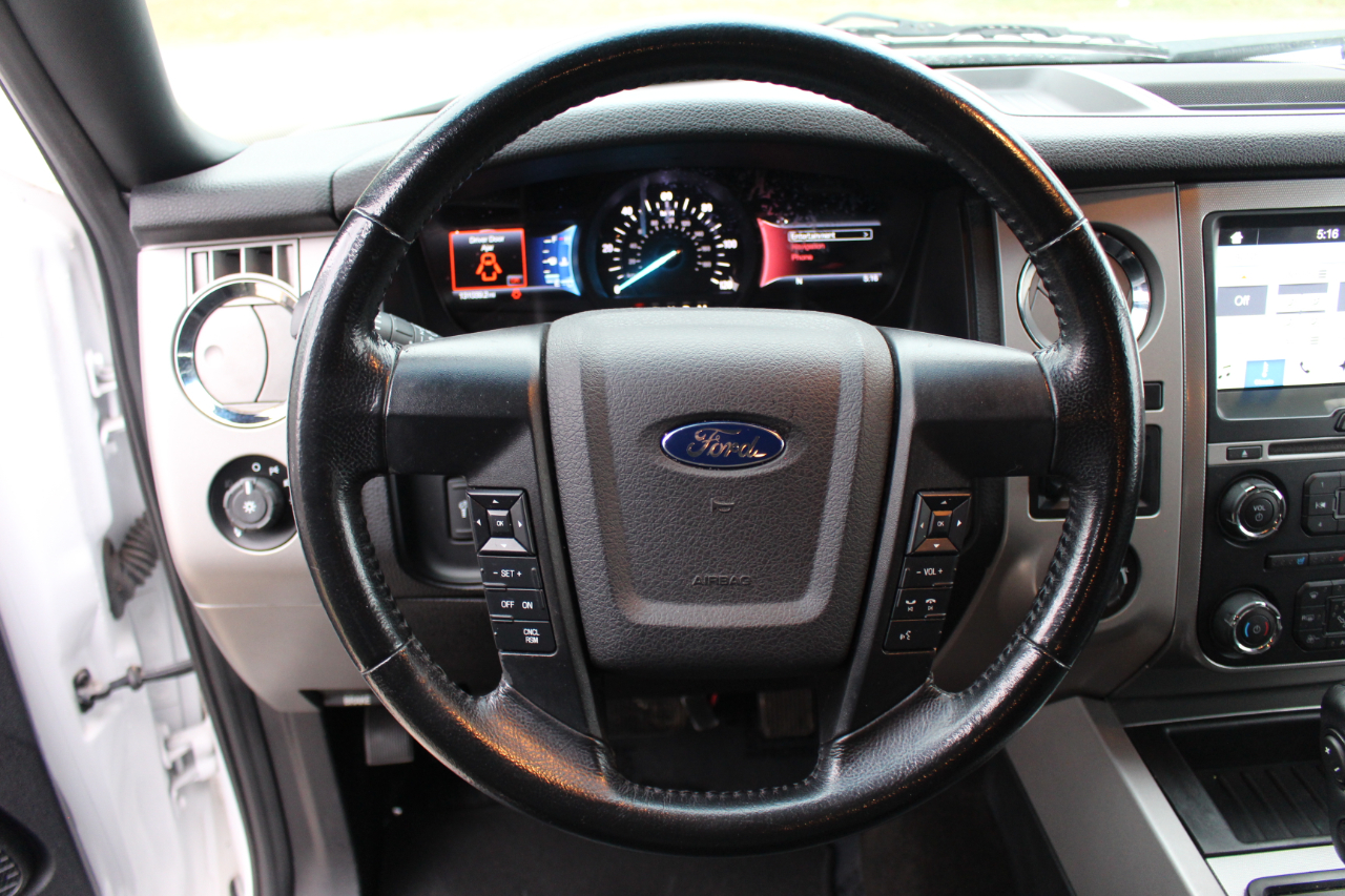 Ford Expedition EL XLT 4WD 2016