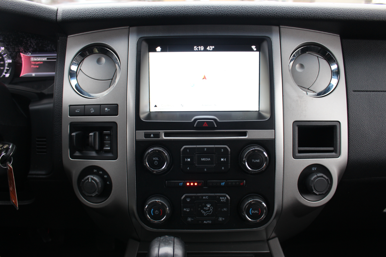 Ford Expedition EL XLT 4WD 2016