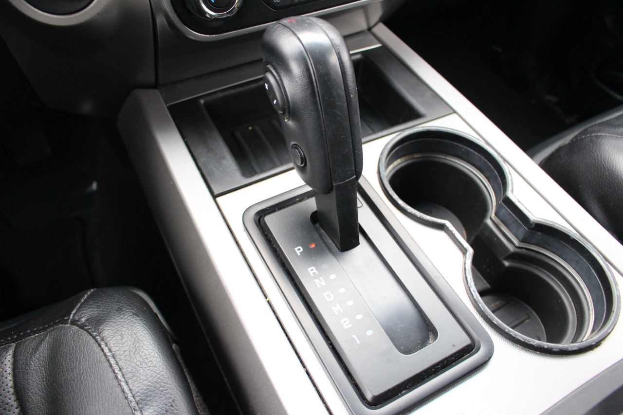 Ford Expedition EL XLT 4WD 2016