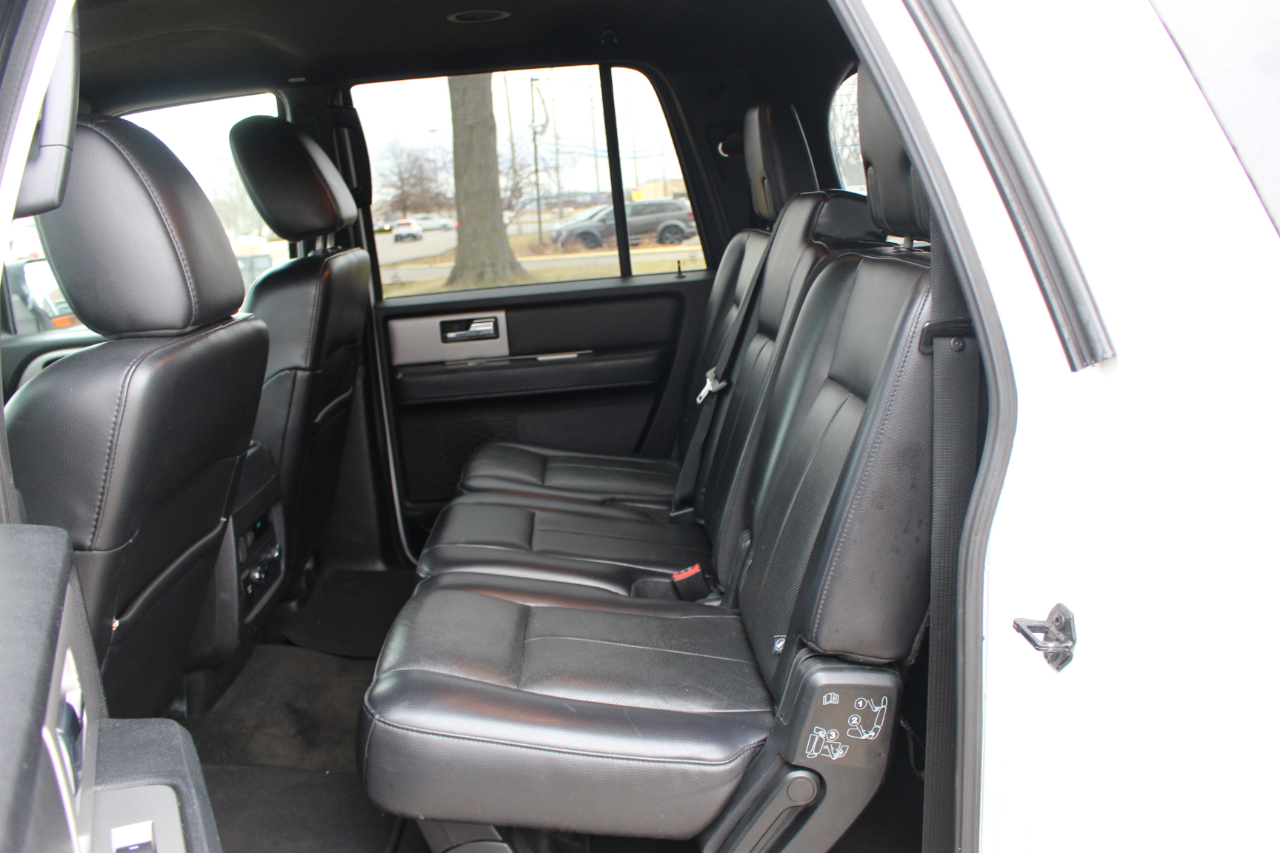 Ford Expedition EL XLT 4WD 2016