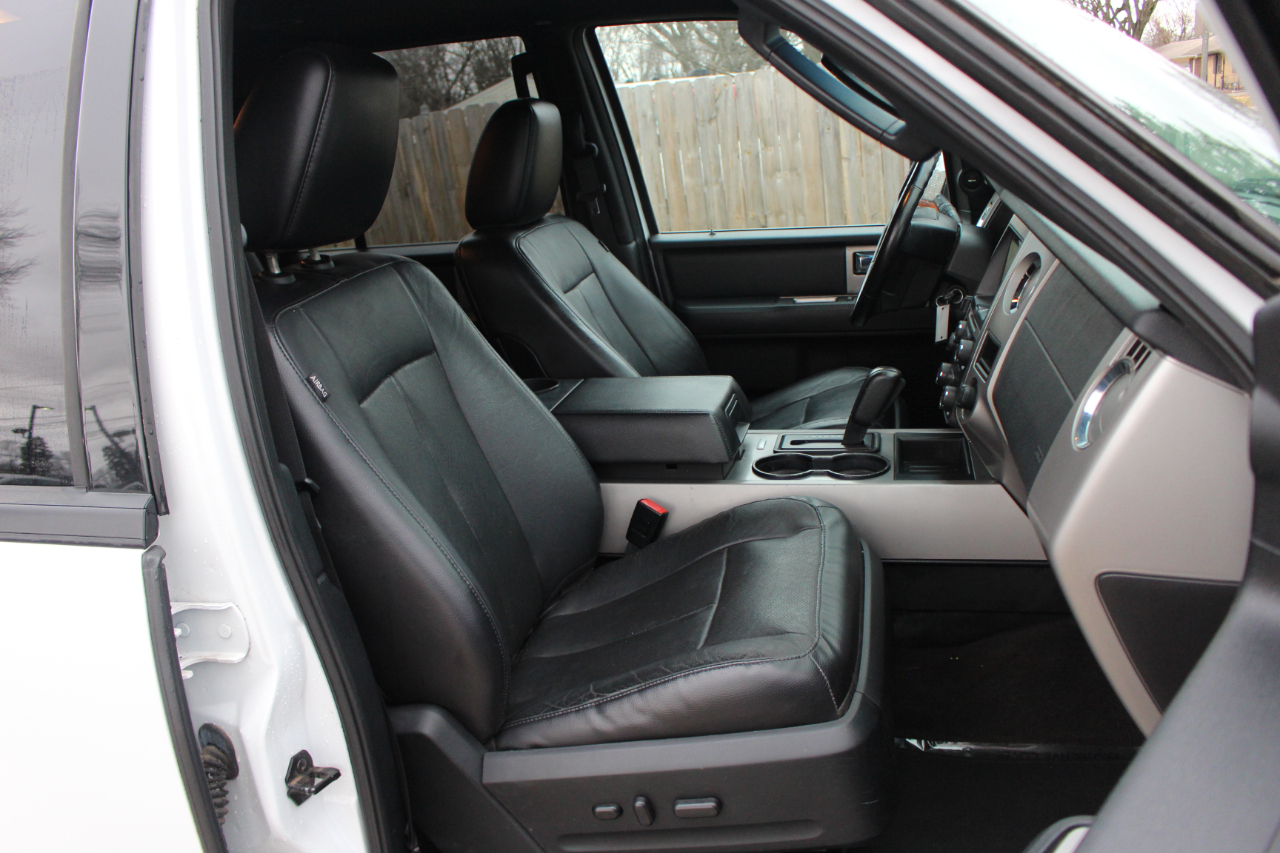 Ford Expedition EL XLT 4WD 2016