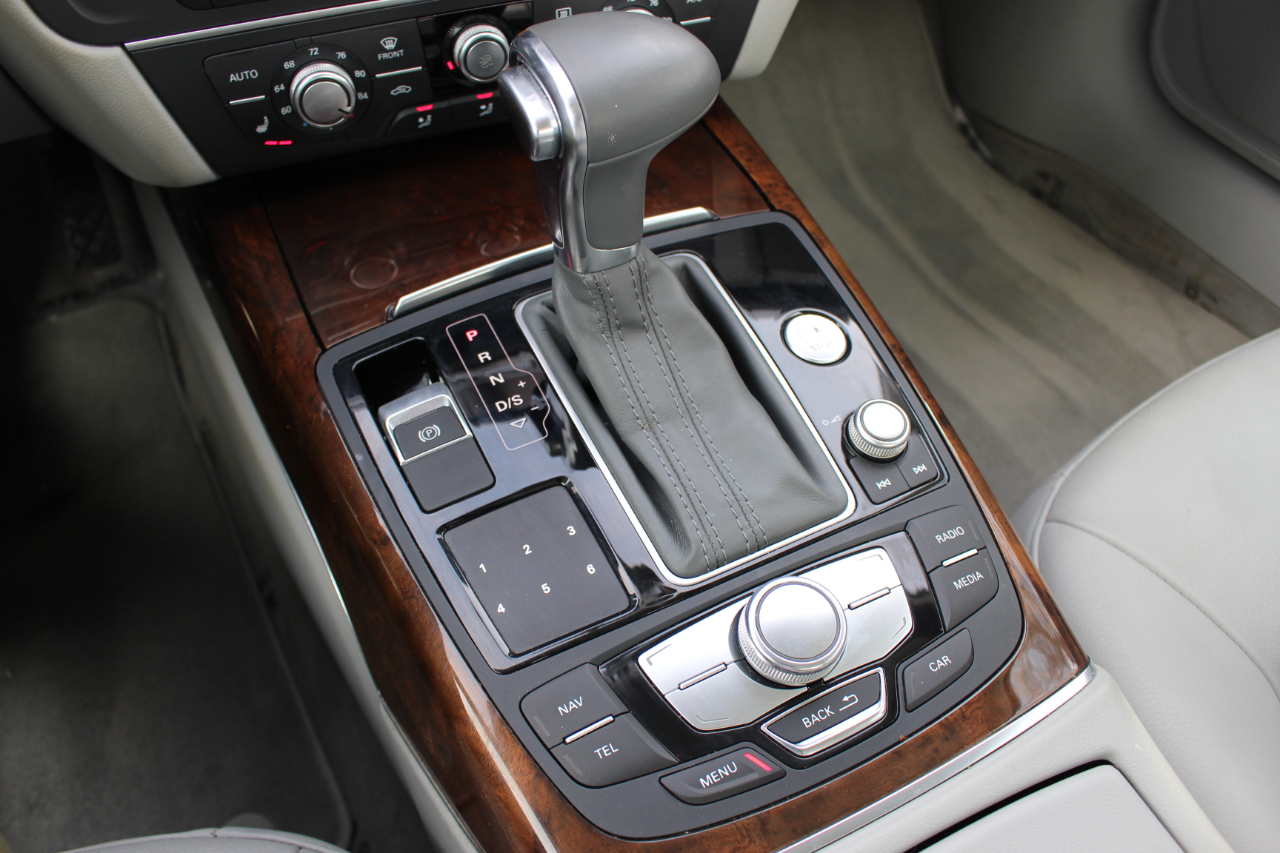 Audi A6 2.0T Premium Plus 2015