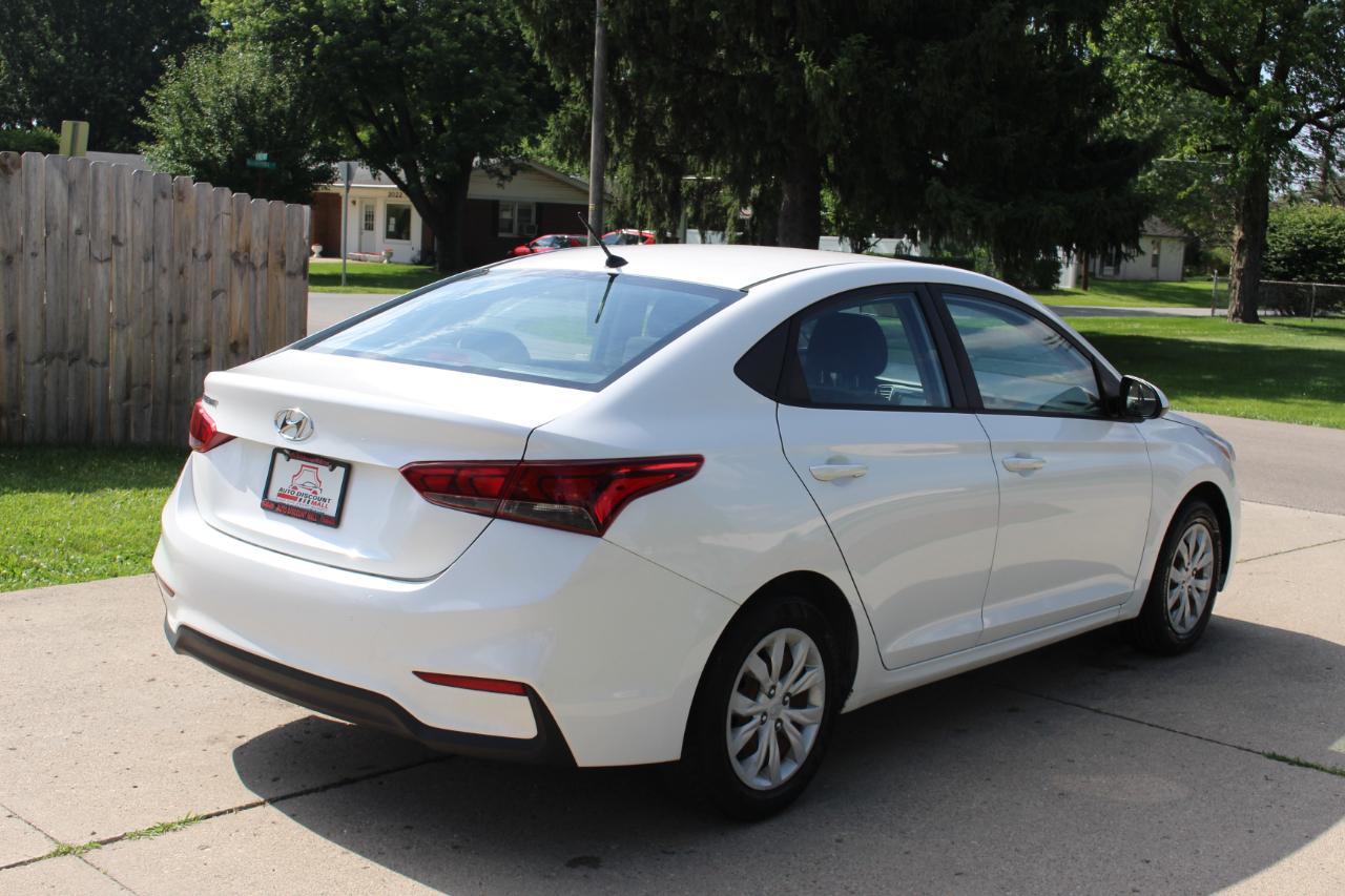 Hyundai Accent SE 2019