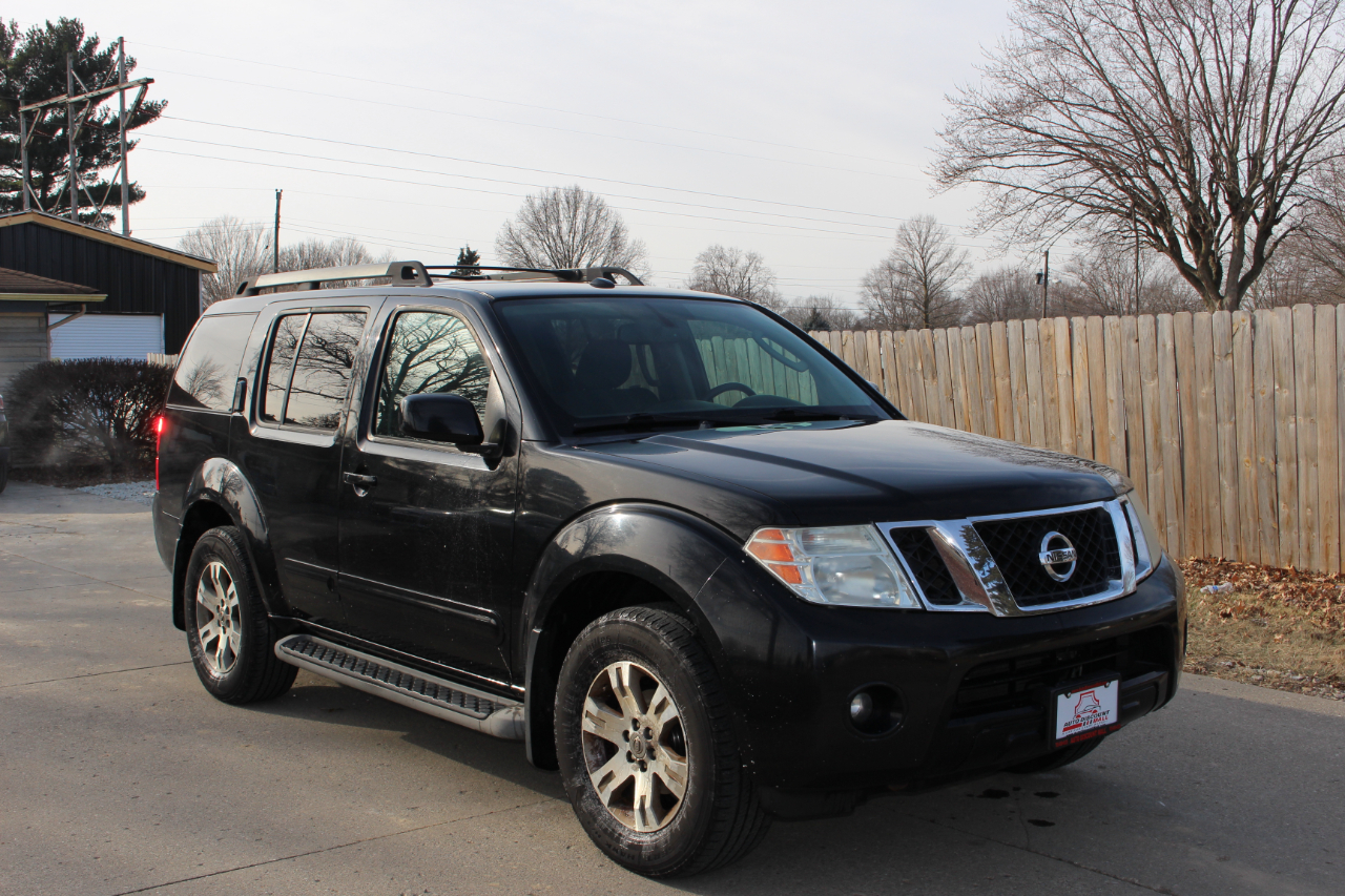 Nissan Pathfinder S 4WD 2010