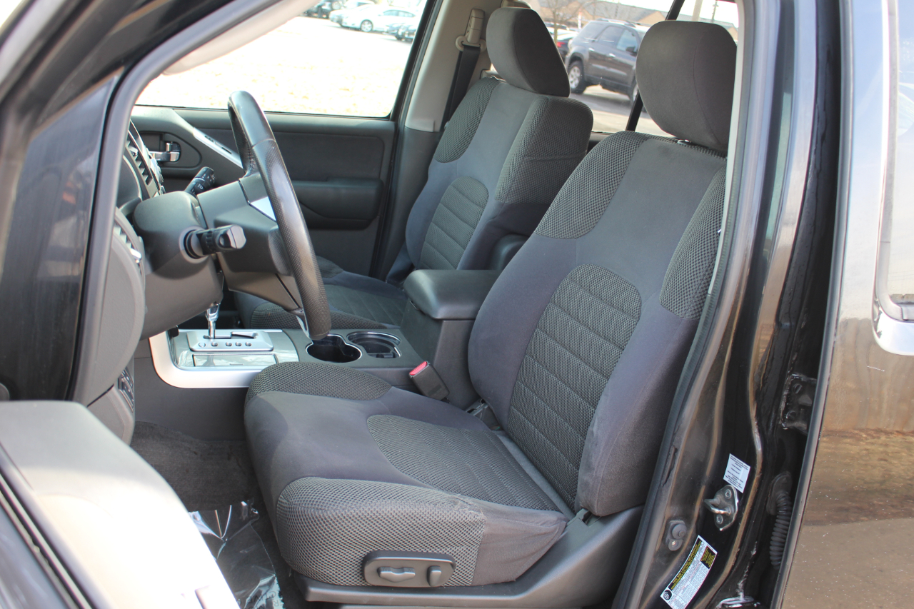 Nissan Pathfinder S 4WD 2010