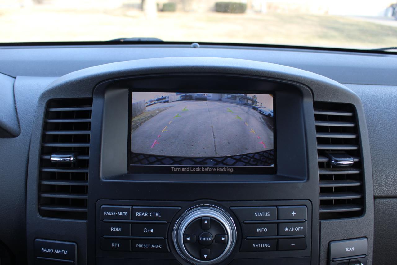 Nissan Pathfinder S 4WD 2010