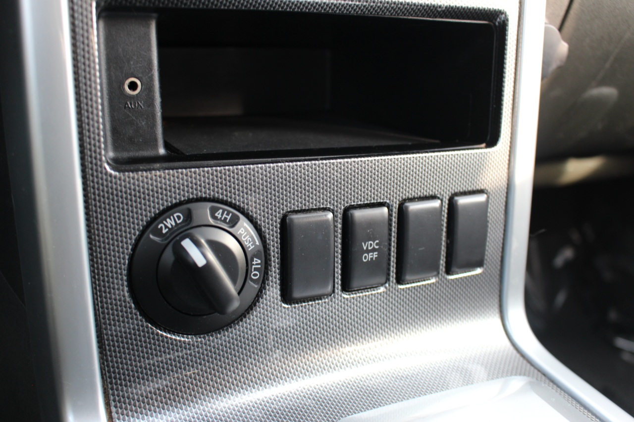 Nissan Pathfinder S 4WD 2010