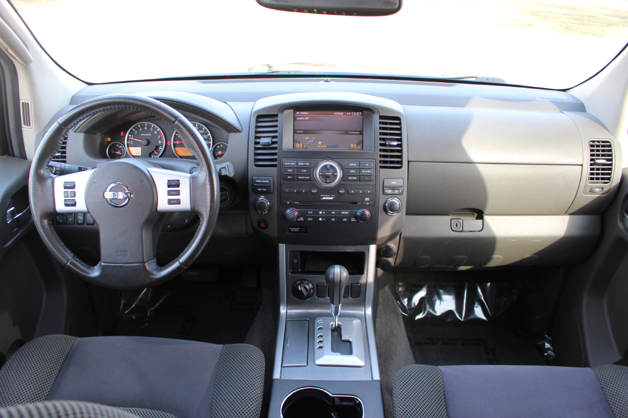 Nissan Pathfinder S 4WD 2010