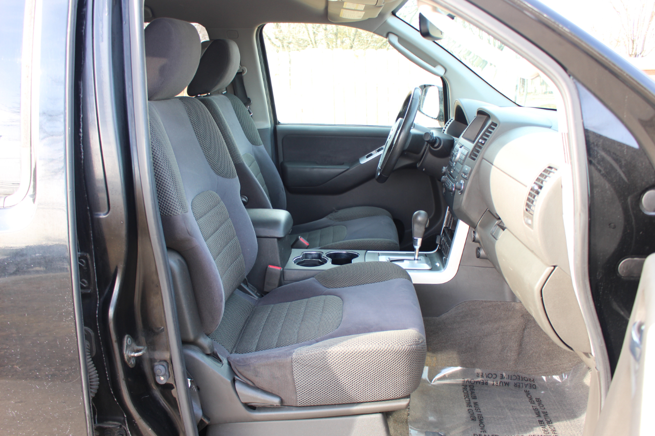 Nissan Pathfinder S 4WD 2010