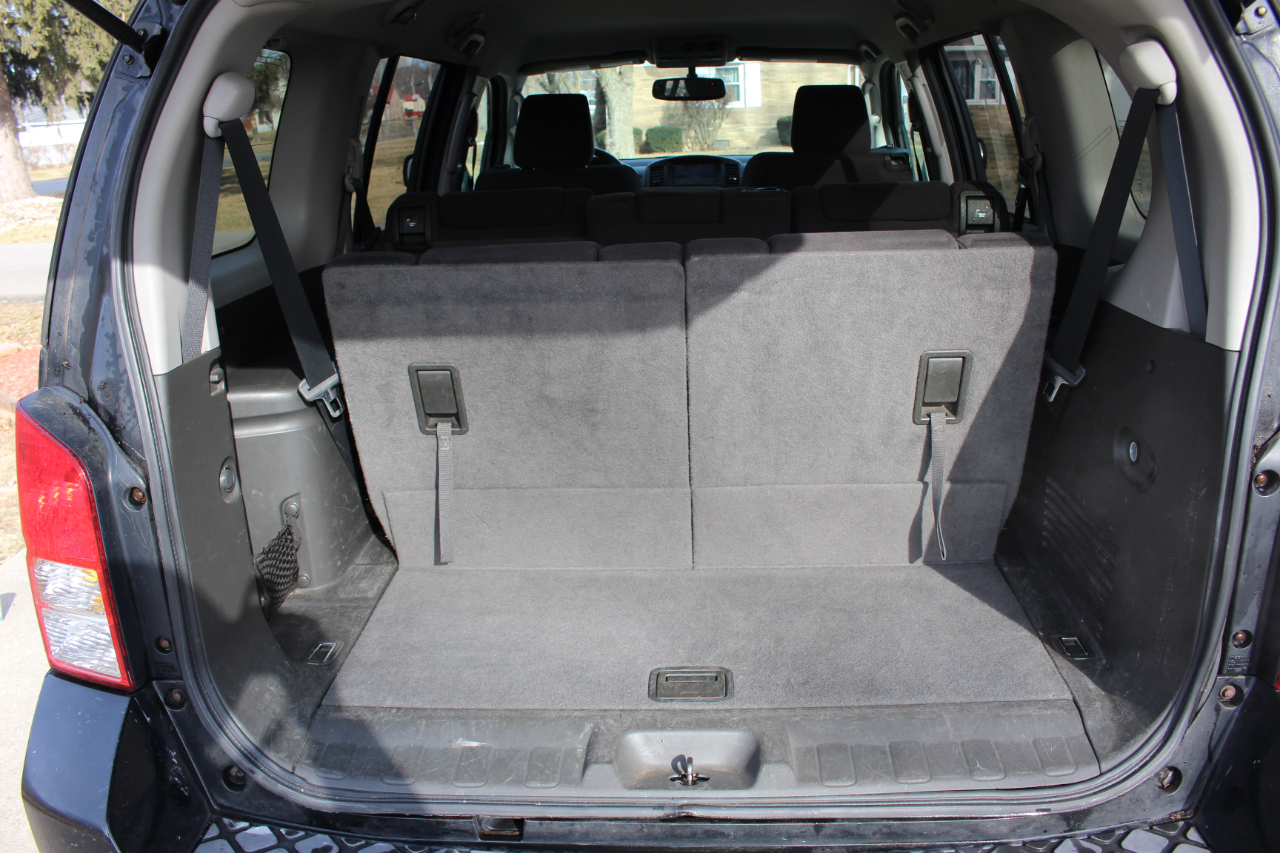 Nissan Pathfinder S 4WD 2010