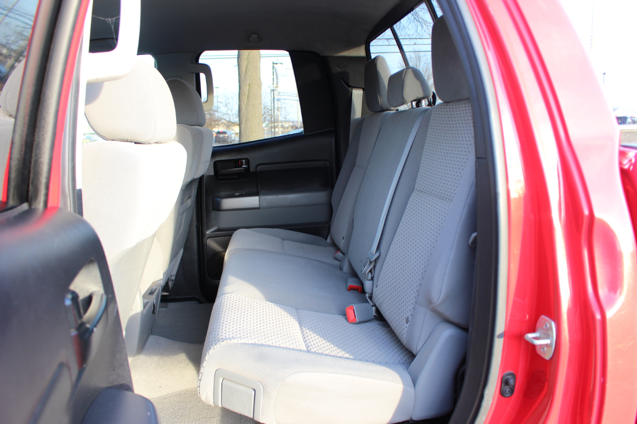 Toyota Tundra Tundra-Grade Double Cab 4.6L 4WD 2011