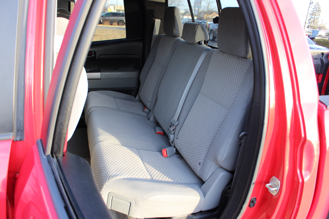 Toyota Tundra Tundra-Grade Double Cab 4.6L 4WD 2011