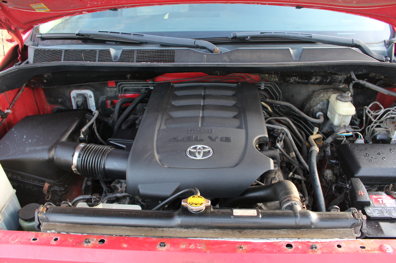 Toyota Tundra Tundra-Grade Double Cab 4.6L 4WD 2011