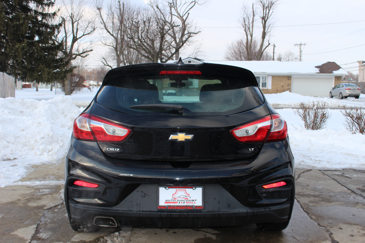 Chevrolet Cruze LT Auto Hatchback 2017