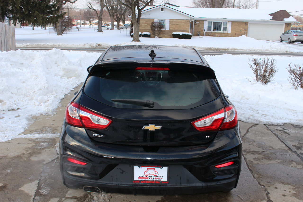 Chevrolet Cruze LT Auto Hatchback 2017