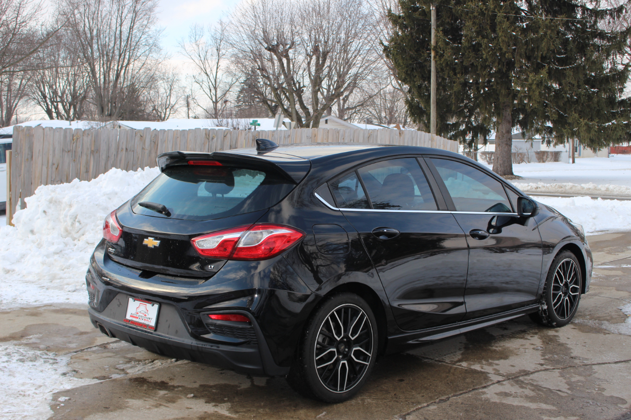 Chevrolet Cruze LT Auto Hatchback 2017