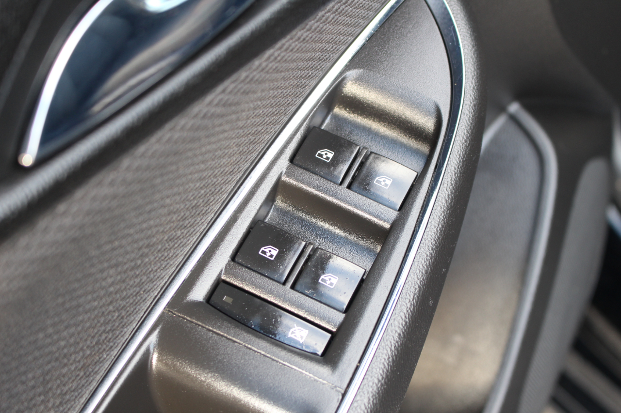 Chevrolet Cruze LT Auto Hatchback 2017