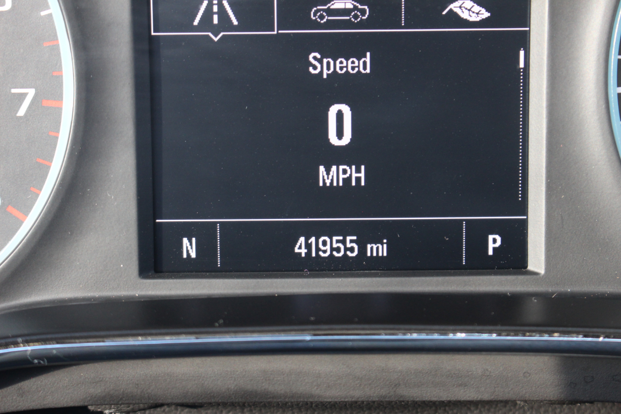 Chevrolet Cruze LT Auto Hatchback 2017