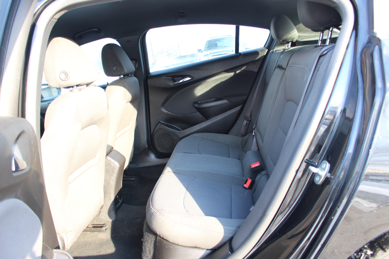 Chevrolet Cruze LT Auto Hatchback 2017