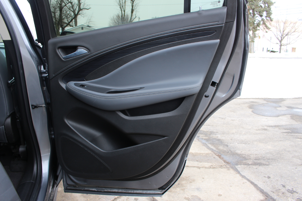 Buick Envision Essense AWD 2019