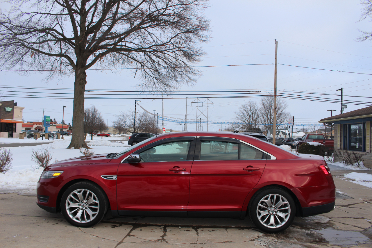 Ford Taurus Limited FWD 2014